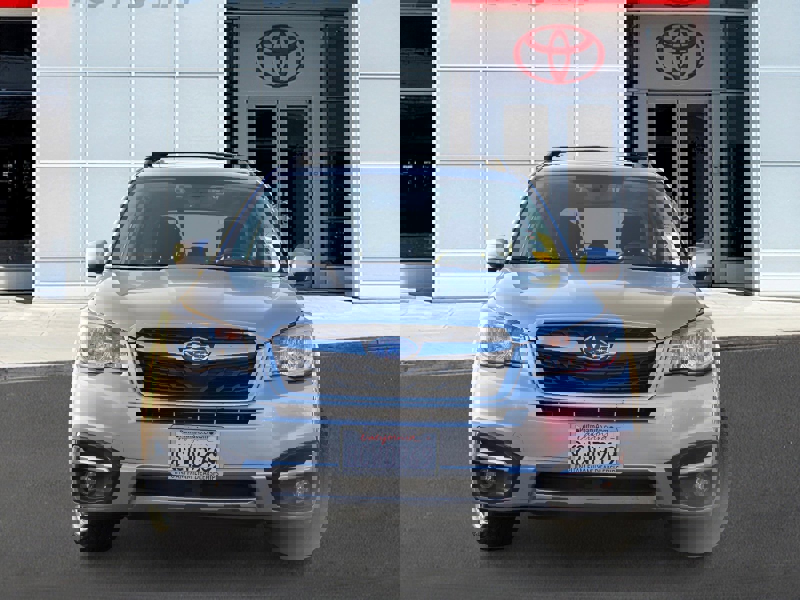 2018 Subaru Forester 2.5i Premium photo 2