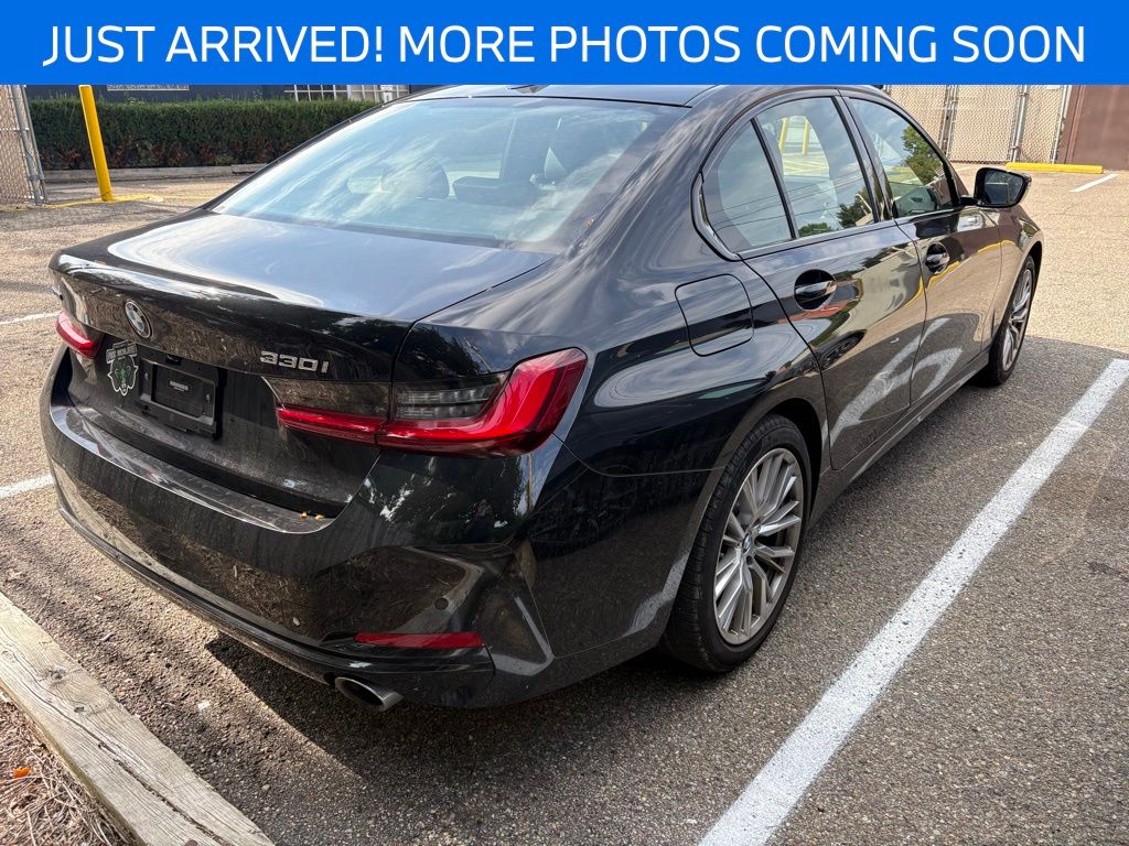 2023 Bmw 330i xDrive Sedan photo 2