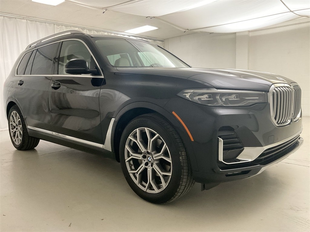 Used 2021 BMW X7 40i with VIN 5UXCW2C06M9E32209 for sale in Pittsburgh, PA