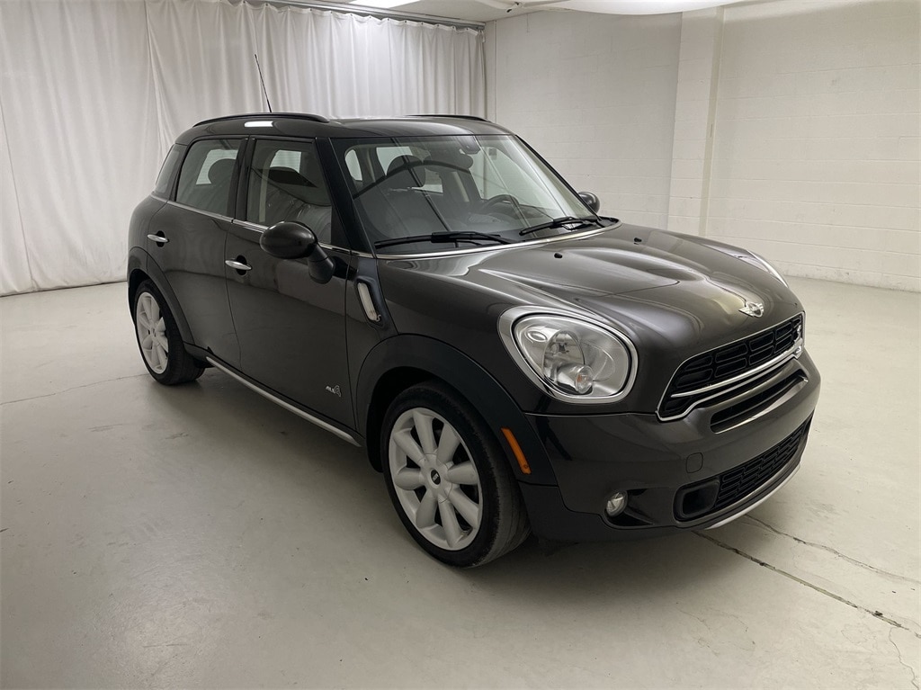 Used 2016 MINI Countryman Countryman S with VIN WMWZC5C55GWU01986 for sale in Pittsburgh, PA