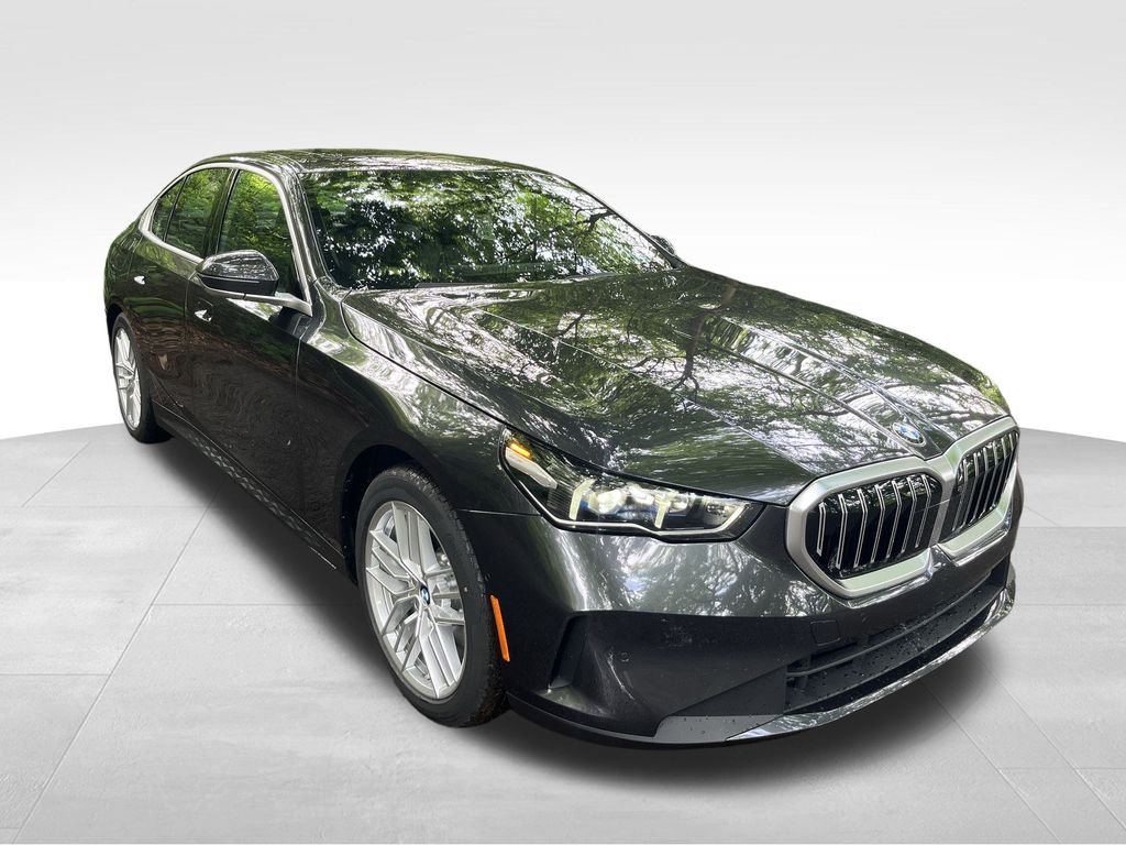 Used 2024 BMW 5 Series 530i with VIN WBA53FJ03RCS25729 for sale in Pittsburgh, PA