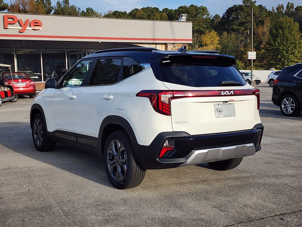 New 2024 Kia Seltos For Sale at Pye Kia VIN KNDEU2AAXR7556351