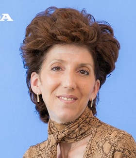 Staff member Deb Ciffarelli from ID_6ba3d2d492c4