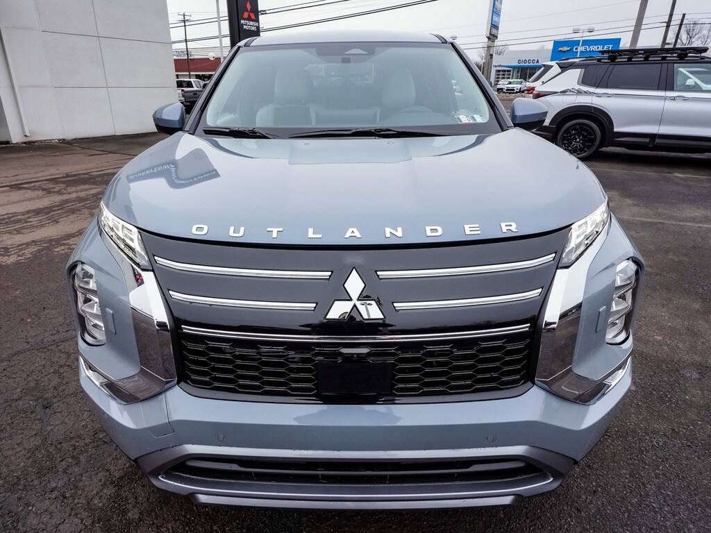 New 2026 Mitsubishi Outlander SE SUV