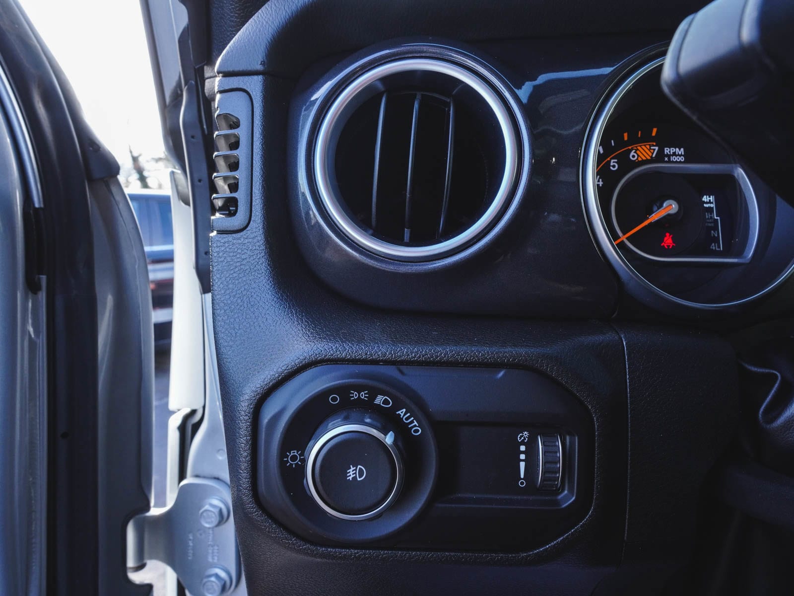 2023 Jeep Wrangler 4-Door Rubicon 392 - Photo 28