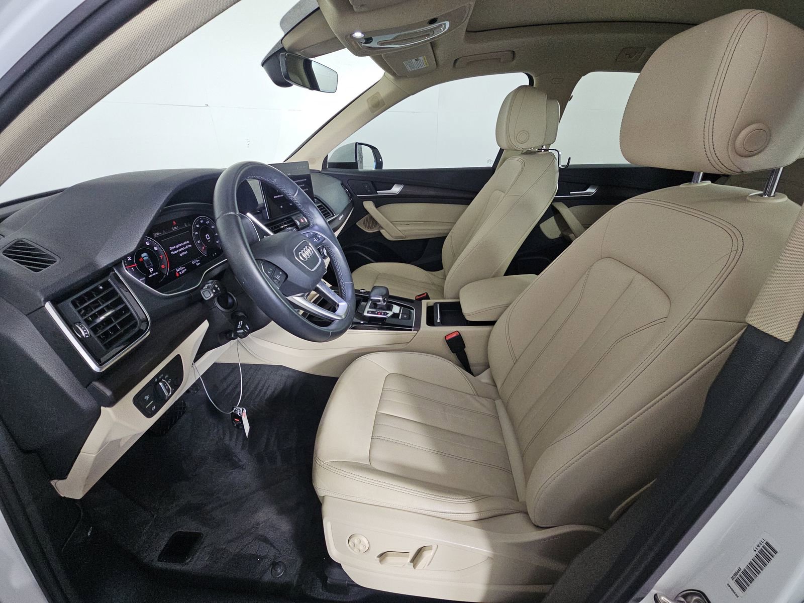 2022 Audi Q5 45 S line Premium photo 2