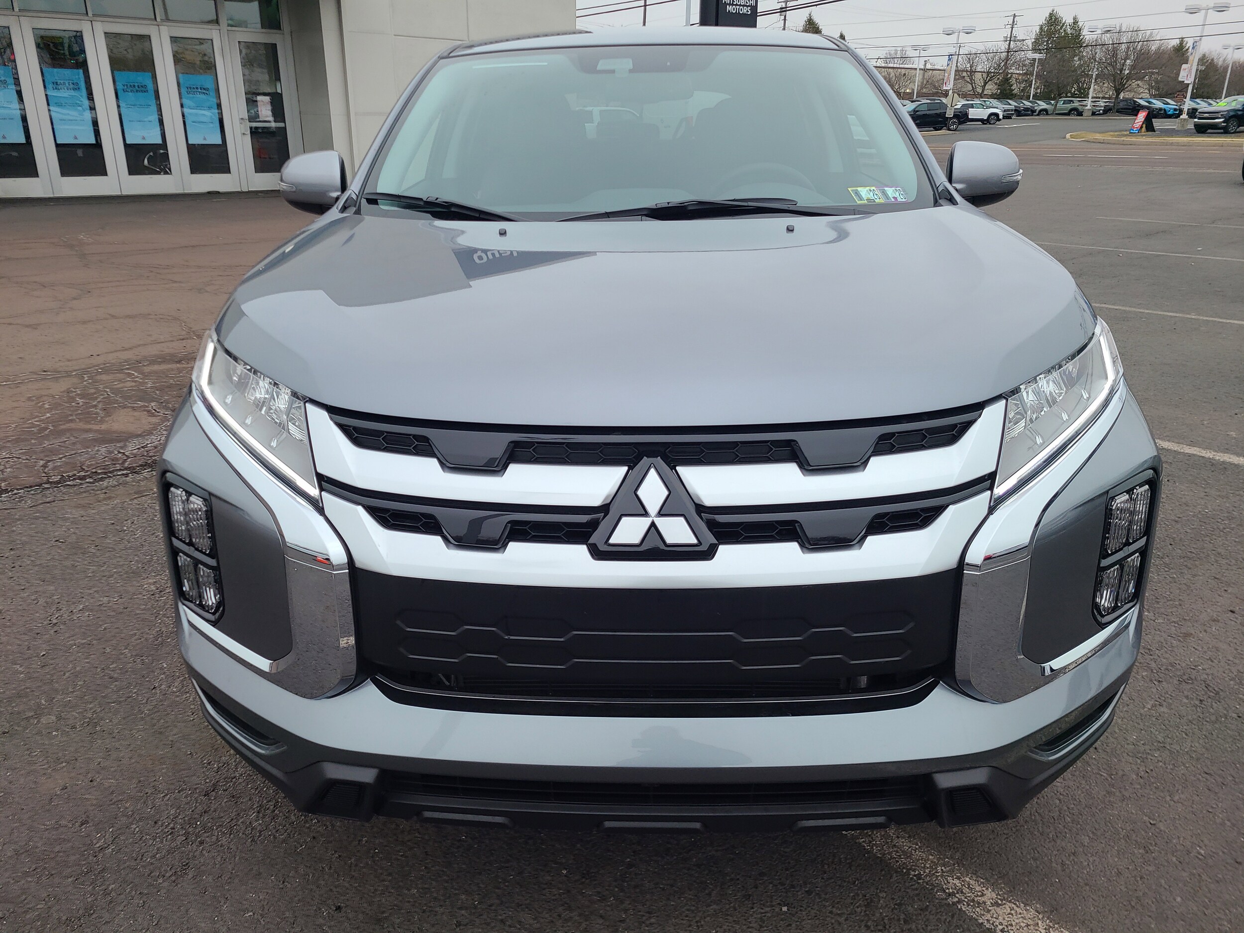 2024 Mitsubishi Outlander Sport SE photo 2