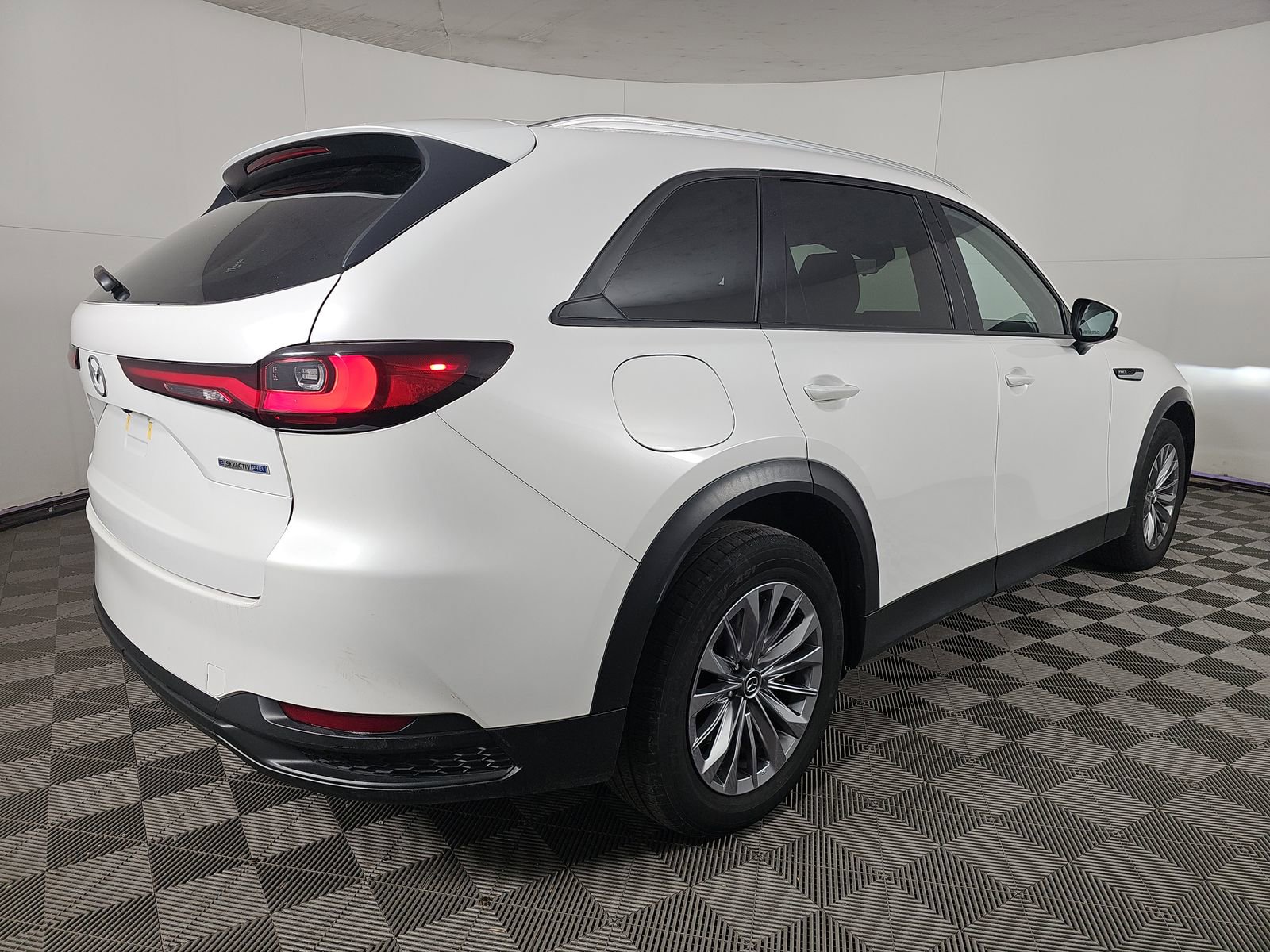 2024 Mazda CX-90 Plug-in Hybrid Preferred photo 2