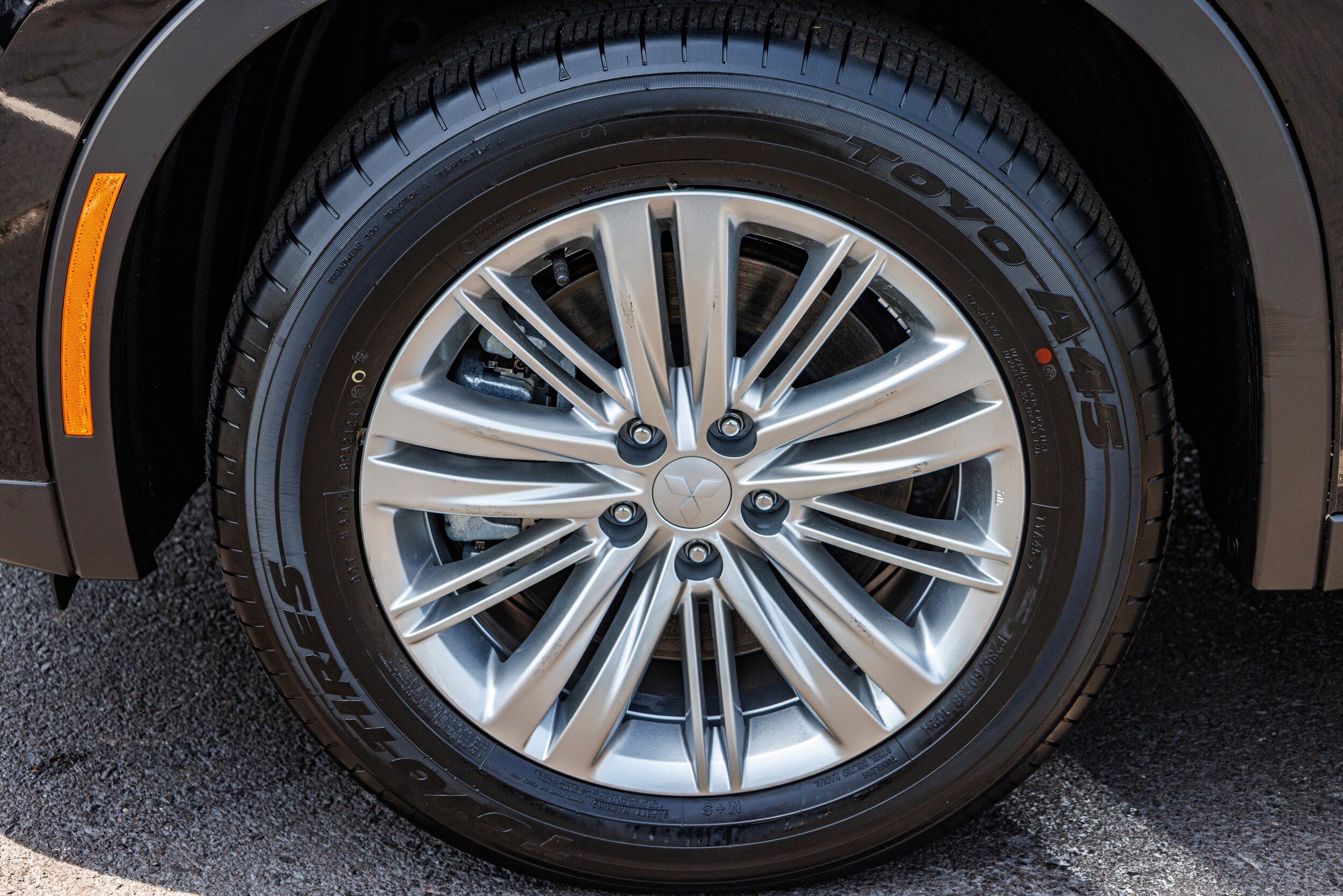 2025 Mitsubishi Outlander Plug-in Hybrid ES - Photo 9