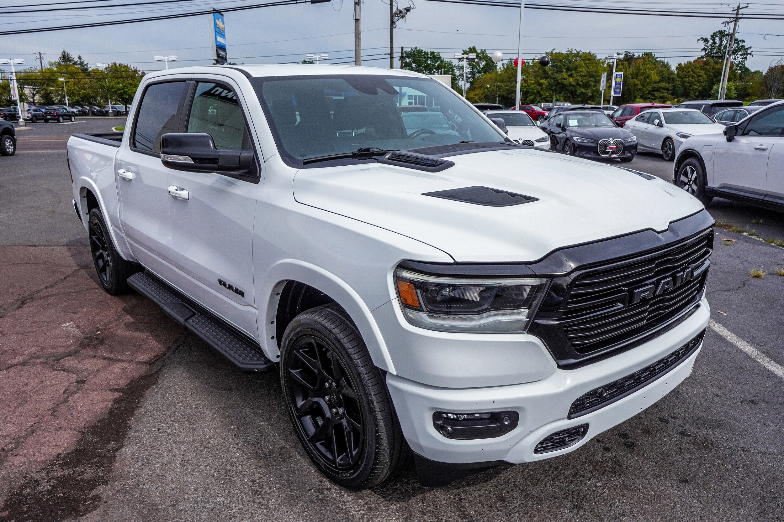 2022 Ram 1500 Laramie photo 3