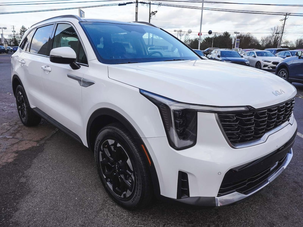 Used 2024 Kia Sorento S SUV