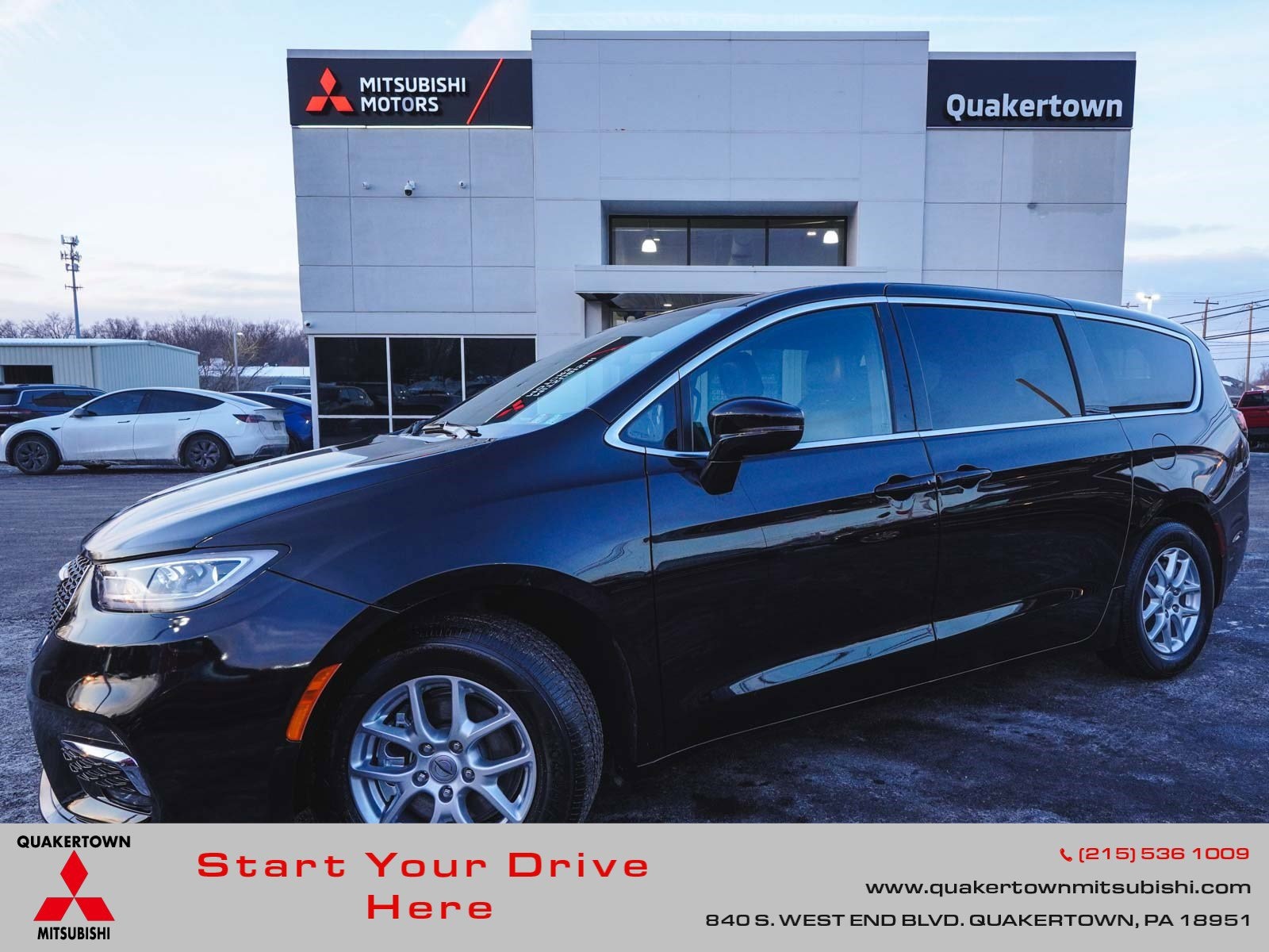 2025 Chrysler Pacifica Select