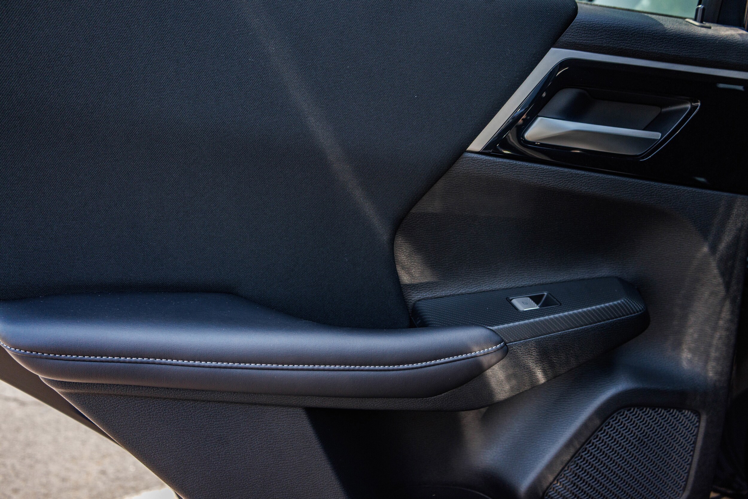 2025 Mitsubishi Outlander Plug-in Hybrid ES - Photo 20