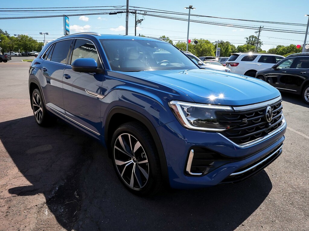 Used 2026 Volkswagen Atlas Cross Sport 2.0T SEL Premium R-Line SUV
