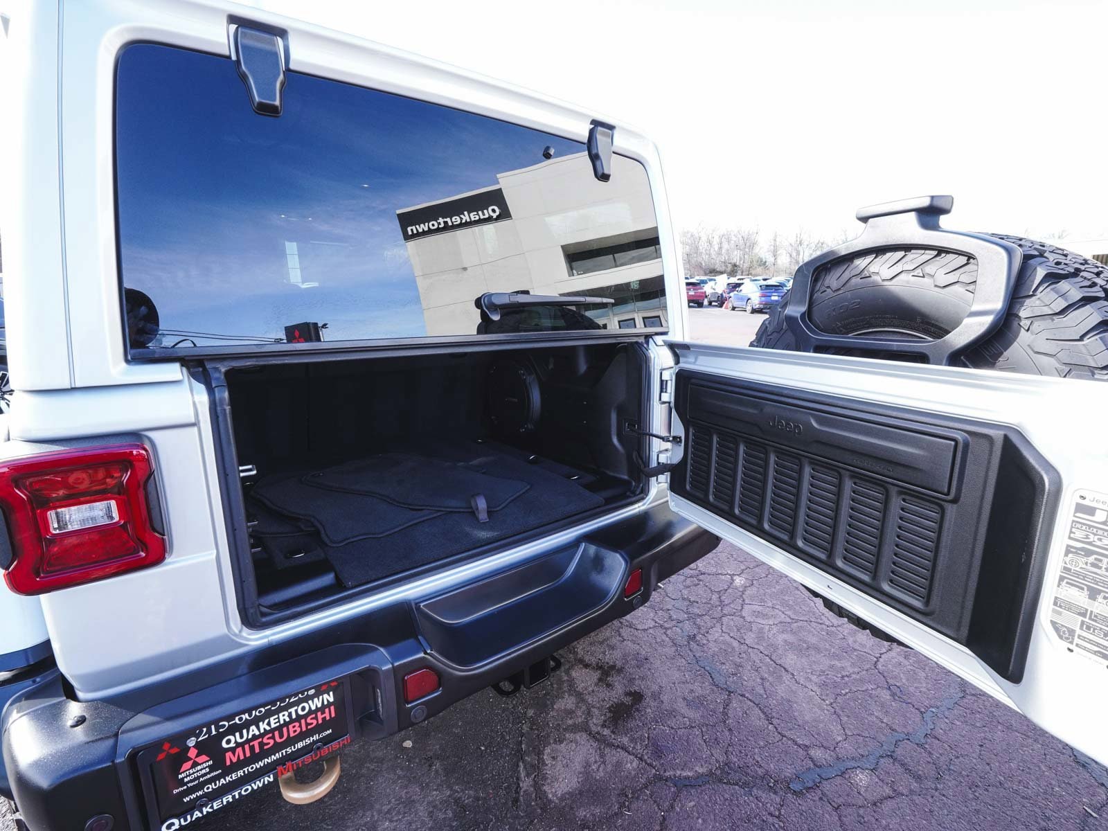 2023 Jeep Wrangler 4-Door Rubicon 392 - Photo 45