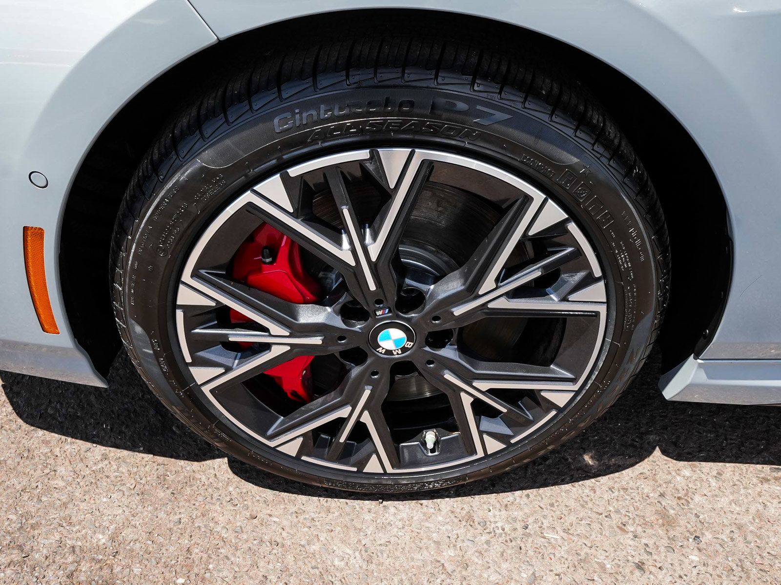 2025 BMW 2 Series M235 - Photo 8