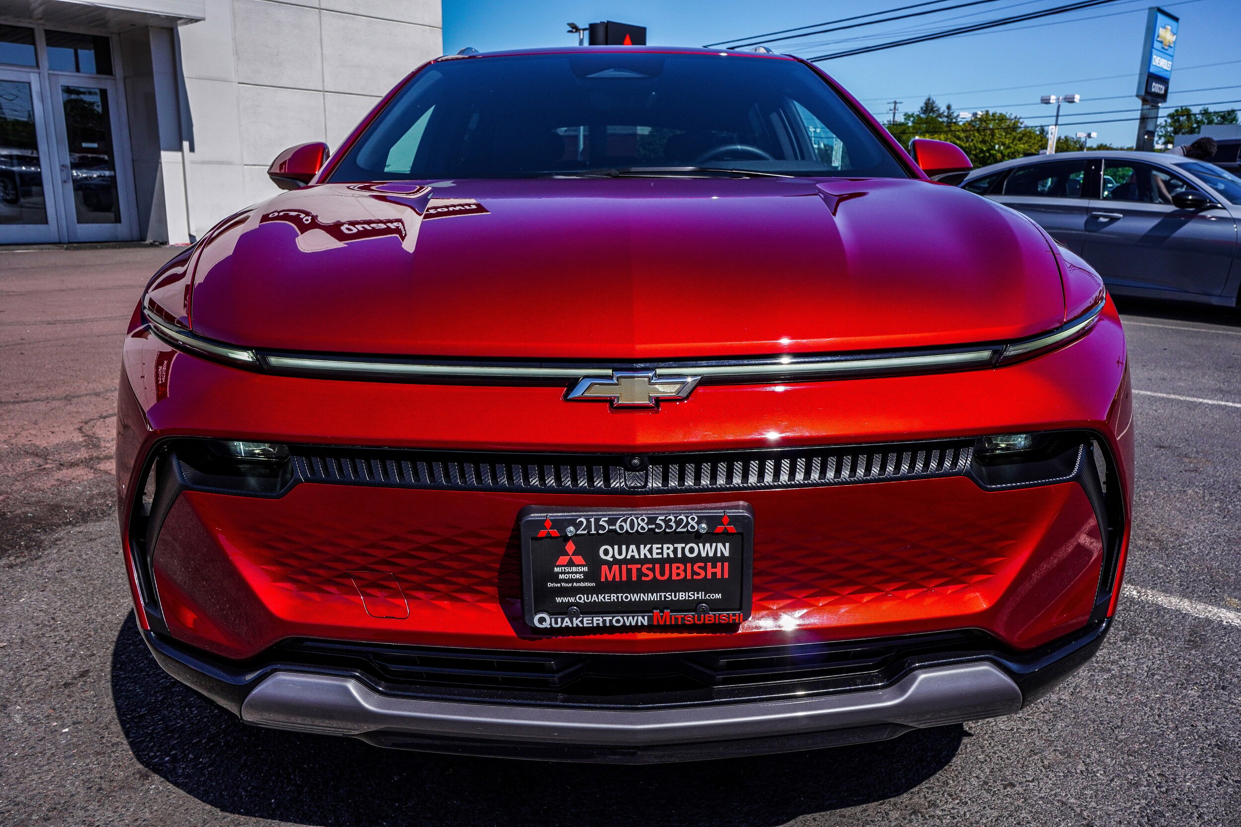 2025 Chevrolet Equinox EV 1LT photo 3
