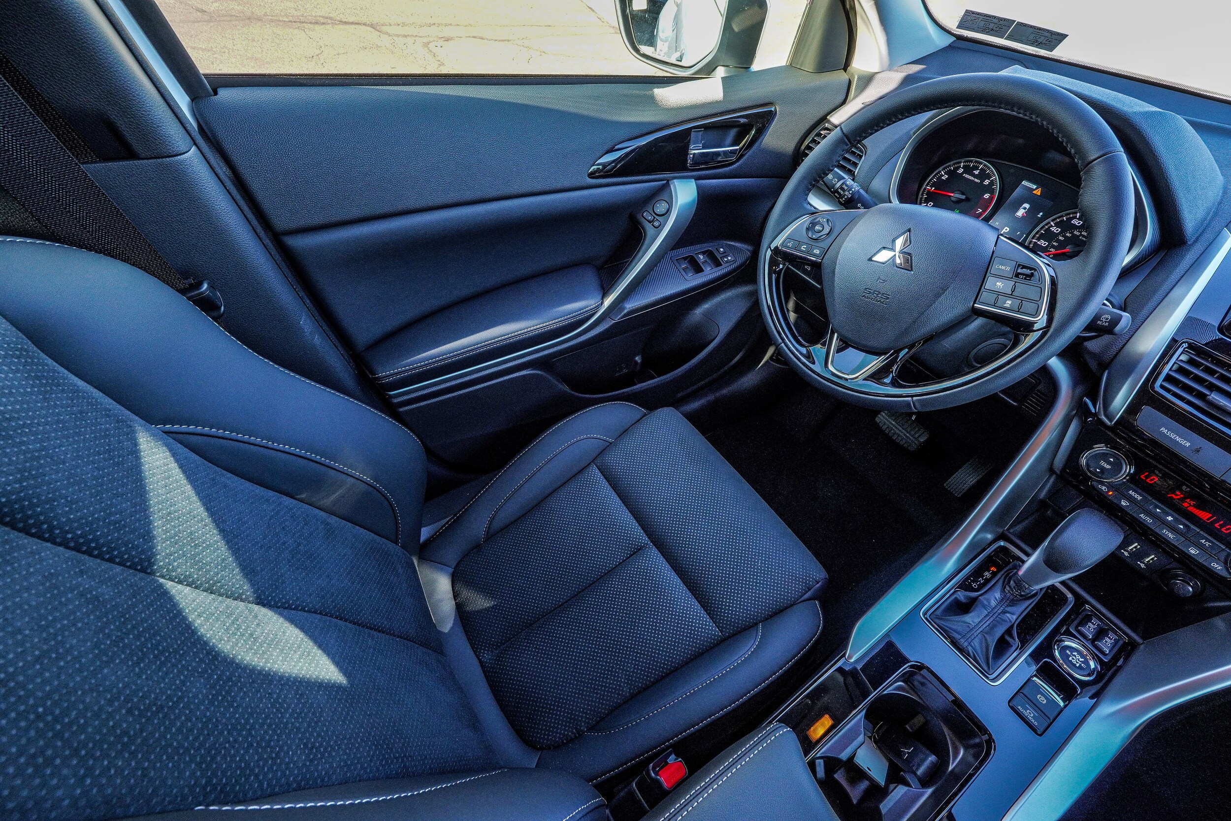 2026 Mitsubishi Eclipse Cross SE - Photo 38