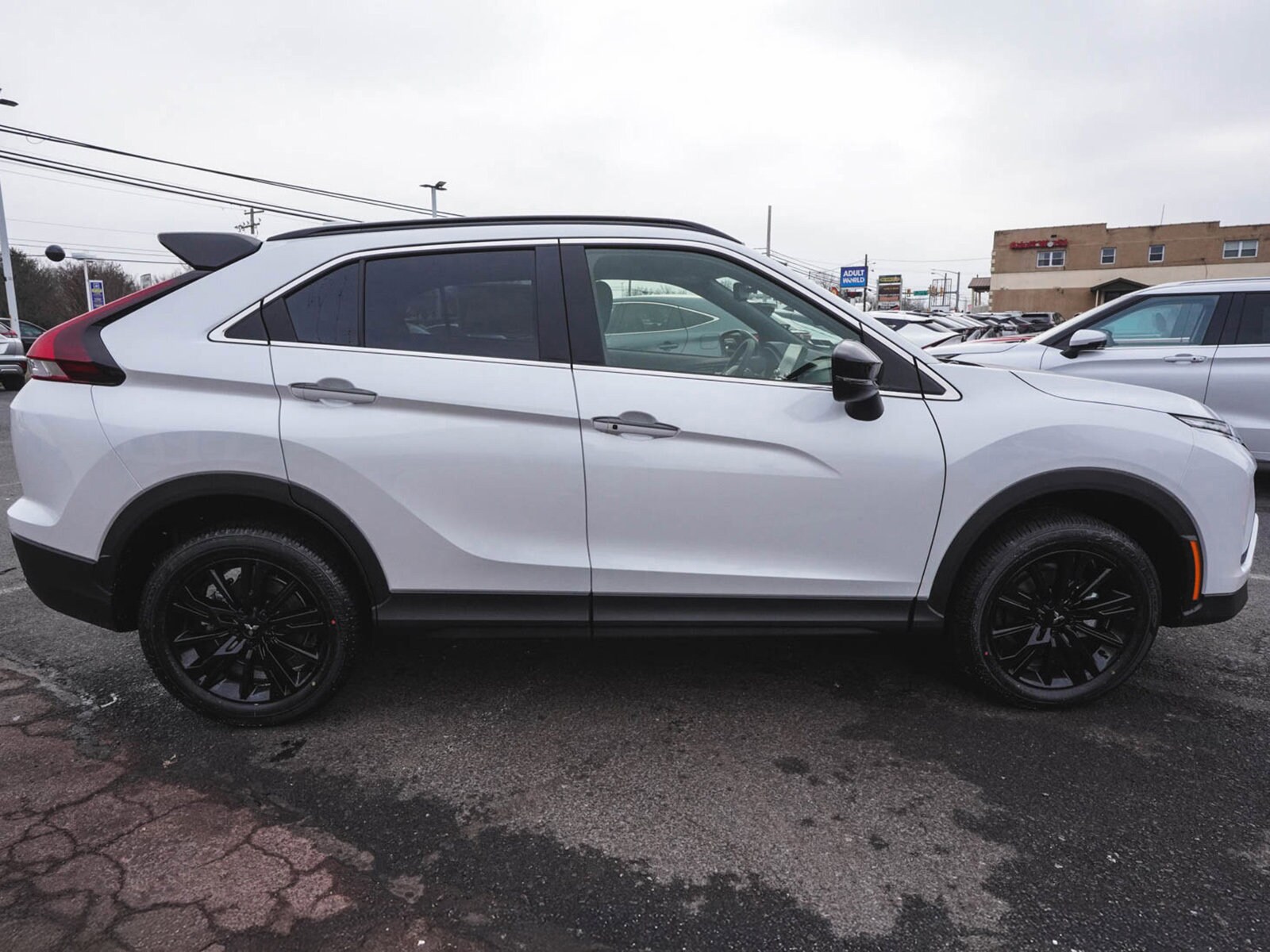 2026 Mitsubishi Eclipse Cross SEL photo 4