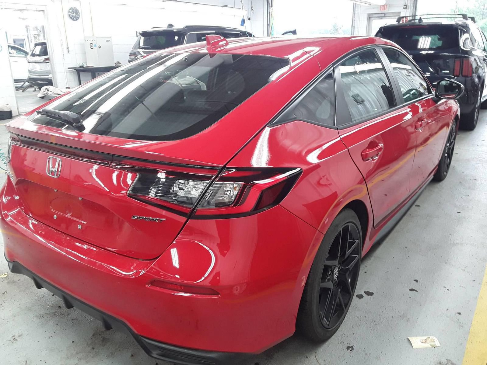 2024 Honda Civic Sport Hatchback photo 2