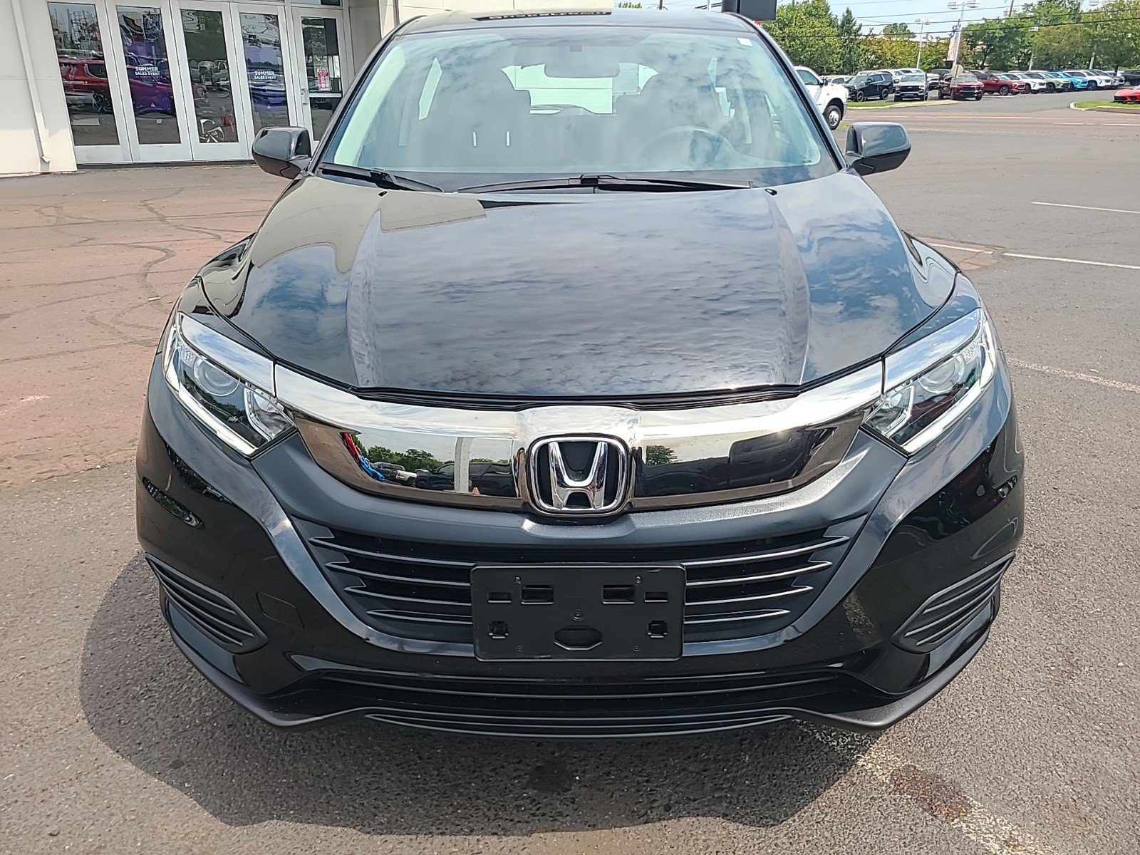 Used 2022 Honda HR-V LX with VIN 3CZRU6H35NM717800 for sale in Quakertown, PA