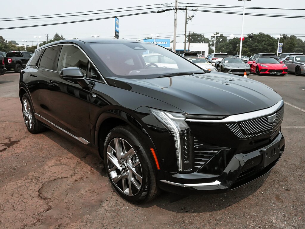 Used 2025 CADILLAC OPTIQ Luxury w/1SC SUV