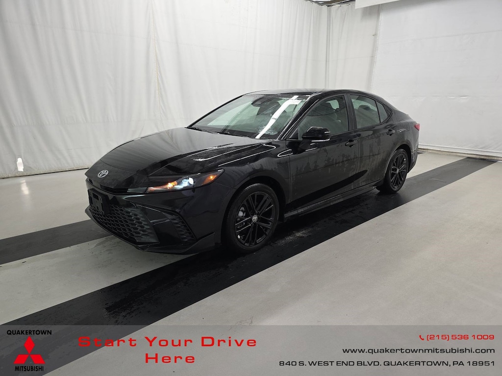 Used 2025 Toyota Camry SE Sedan