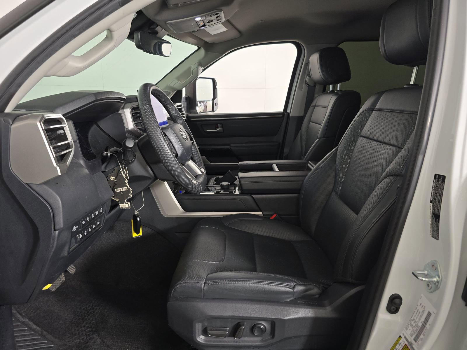 2024 Toyota Tundra Limited photo 2