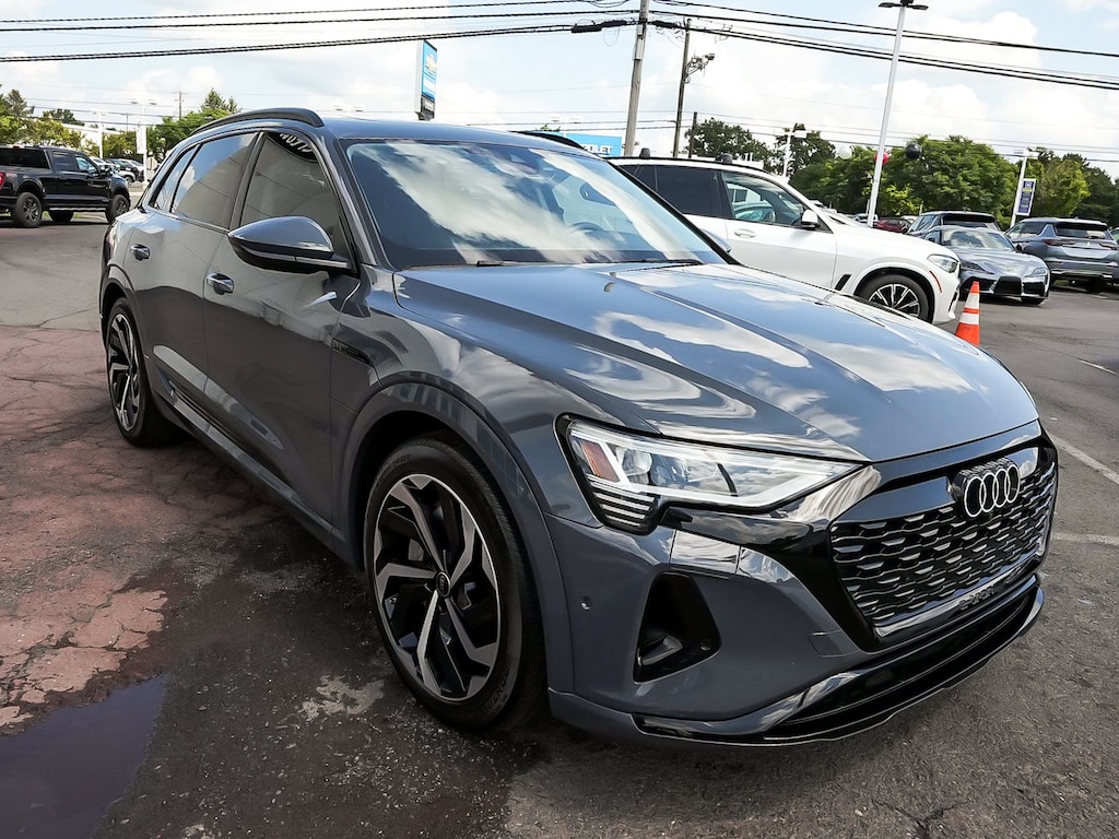 Used 2024 Audi Q8 e-tron Premium SUV