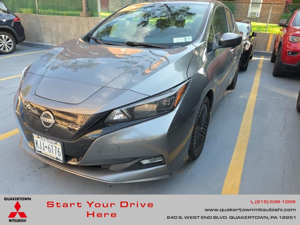2023 Nissan LEAF Hatchback 