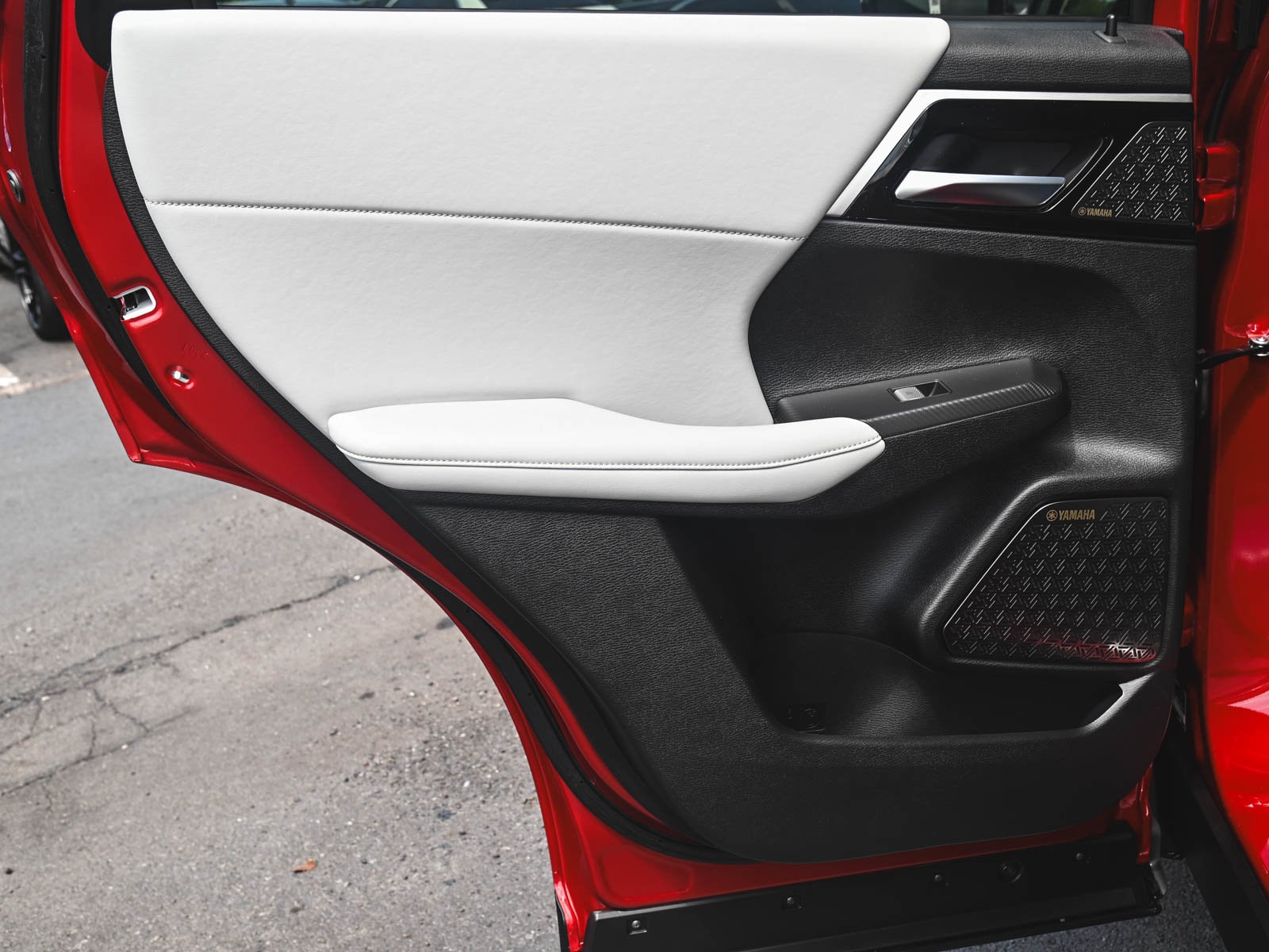 2025 Mitsubishi Outlander SE - Photo 12