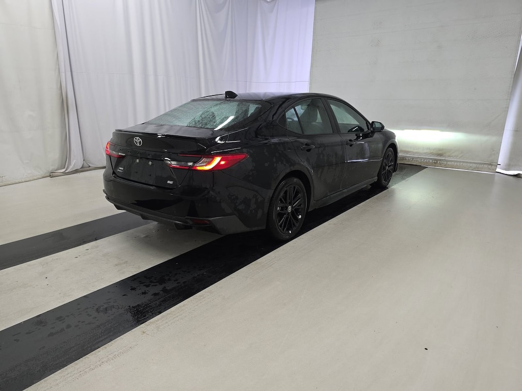 Used 2025 Toyota Camry SE Sedan