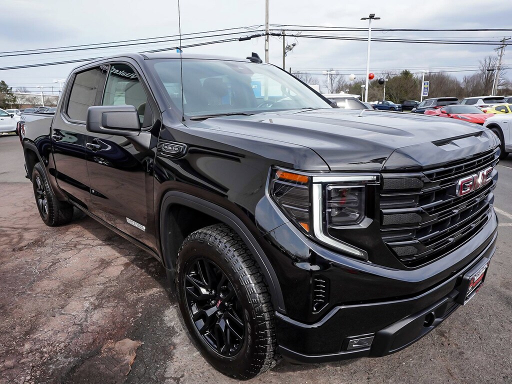 Used 2025 GMC Sierra 1500 Elevation w/3SB Truck Crew Cab