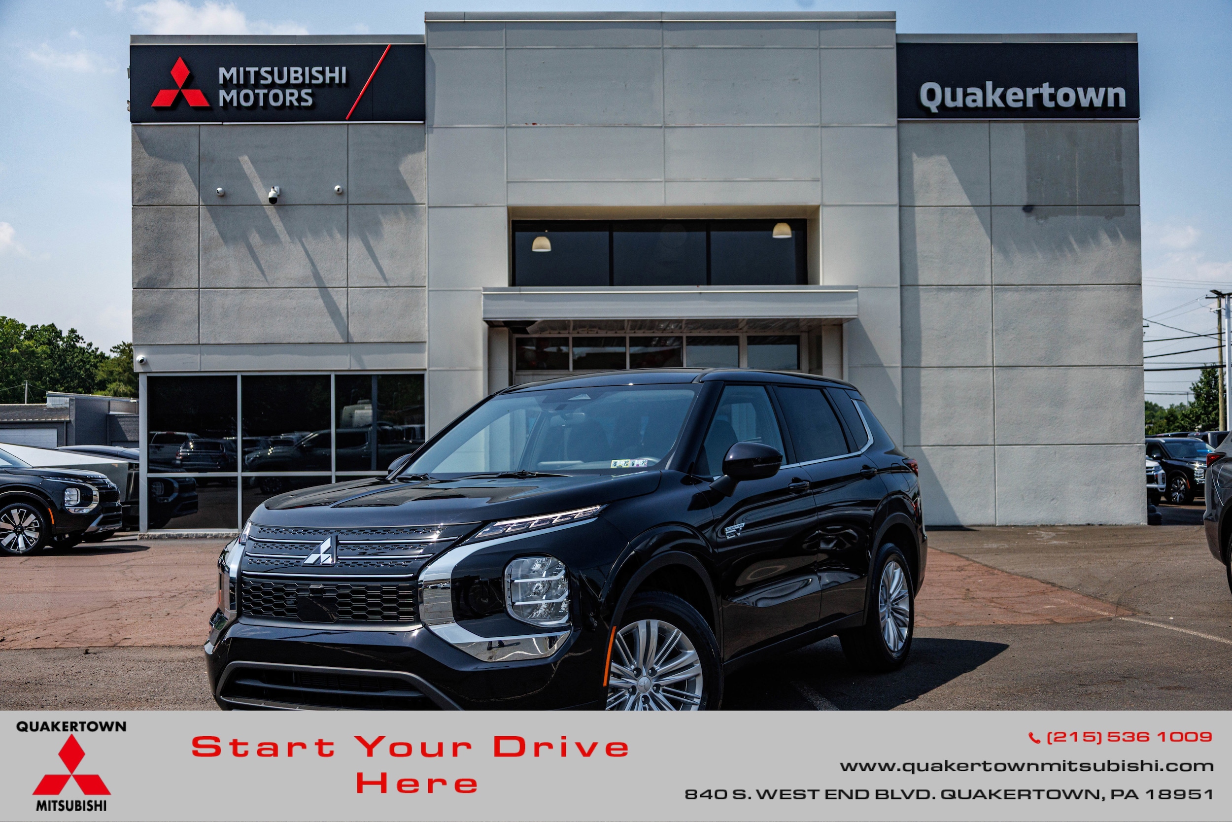 2025 Mitsubishi Outlander Plug-in Hybrid ES's photo