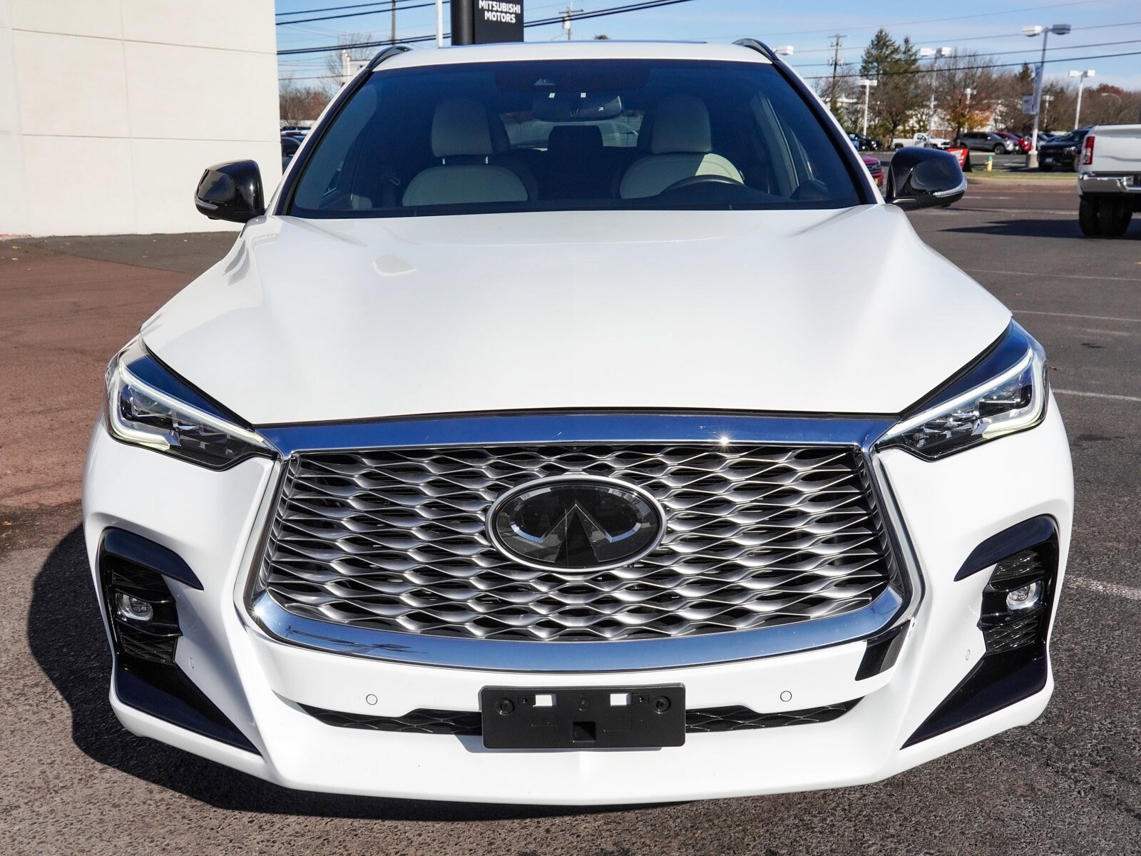 2023 Infiniti QX55 Essential photo 2