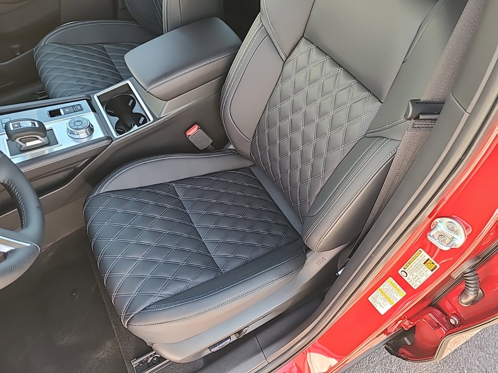 2024 Mitsubishi Outlander Plug-in Hybrid SEL - Photo 6