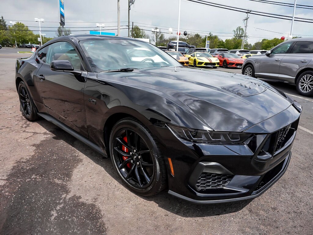 Used 2025 Ford Mustang Coupe