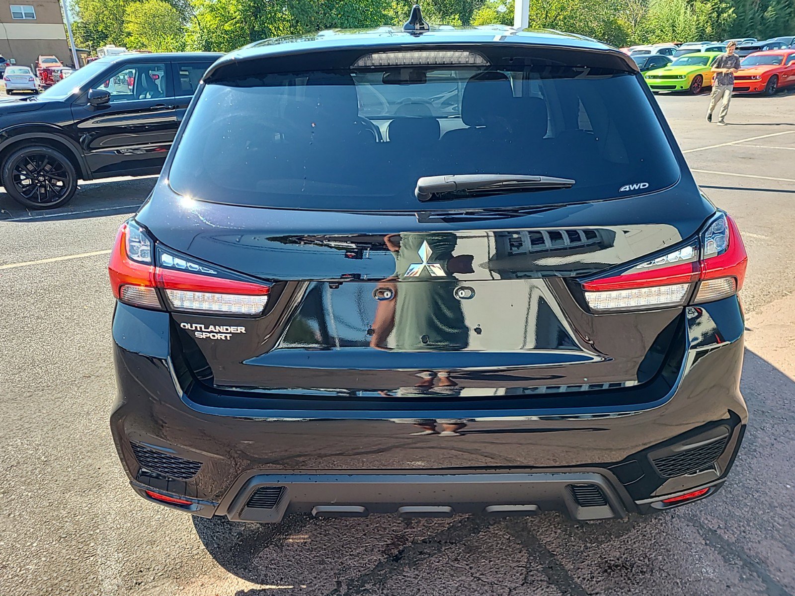 2024 Mitsubishi Outlander Sport ES photo 4