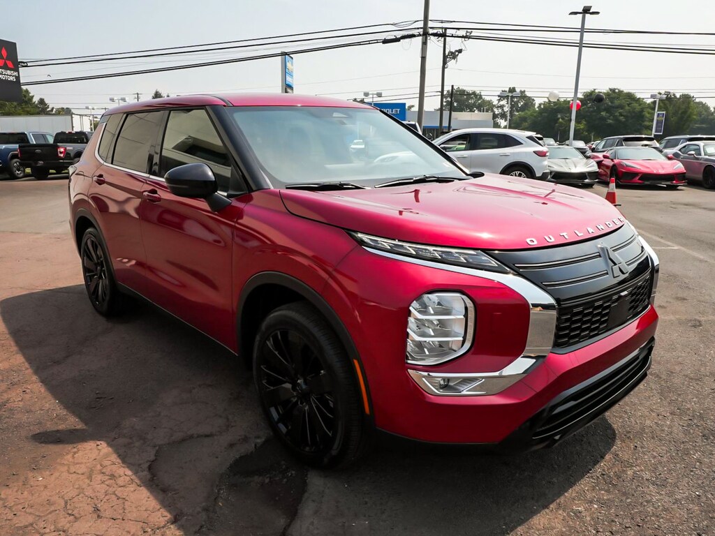 New 2026 Mitsubishi Outlander LE SUV