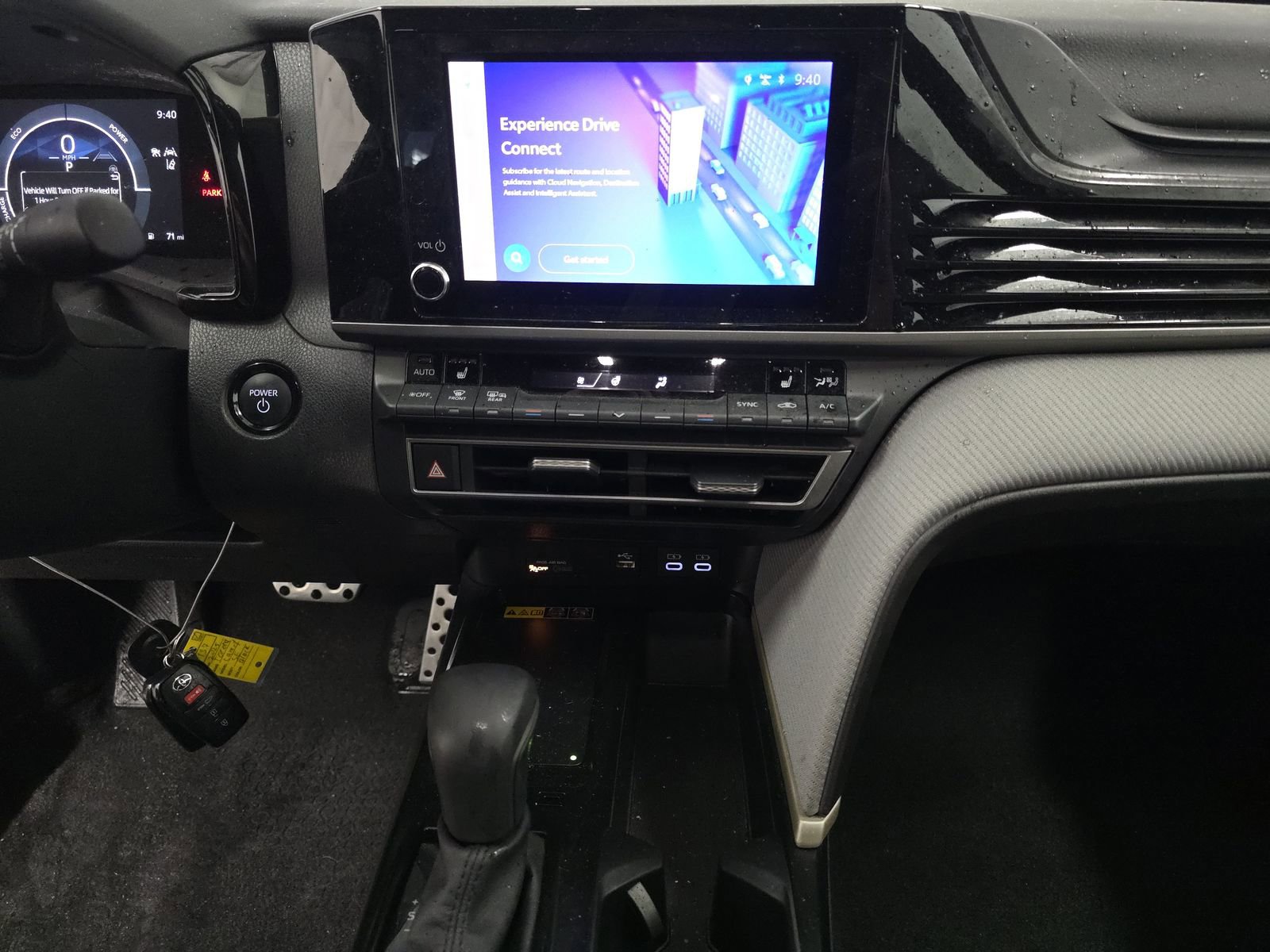 2025 Toyota Camry SE photo 2