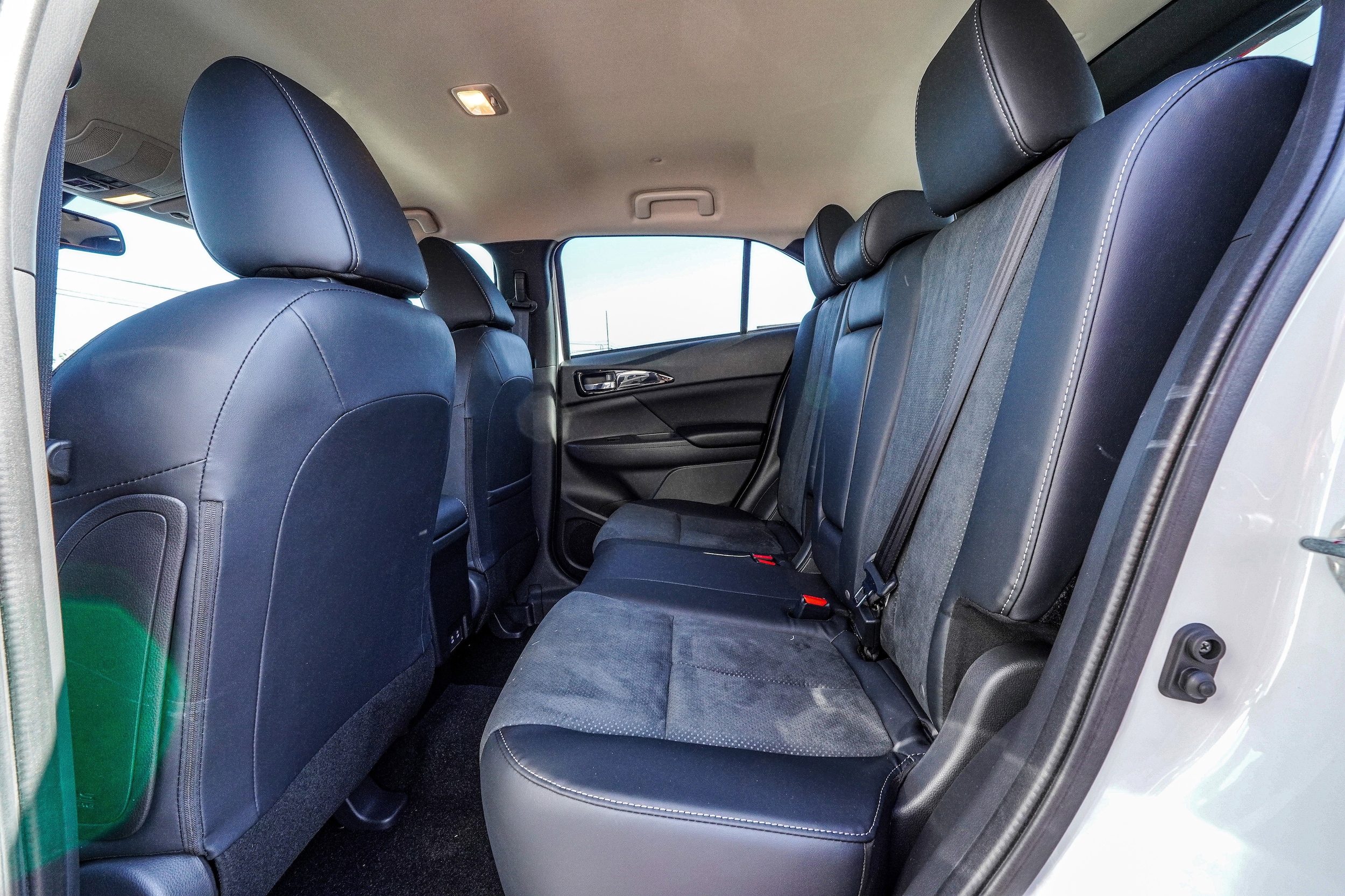 2026 Mitsubishi Eclipse Cross SE - Photo 42