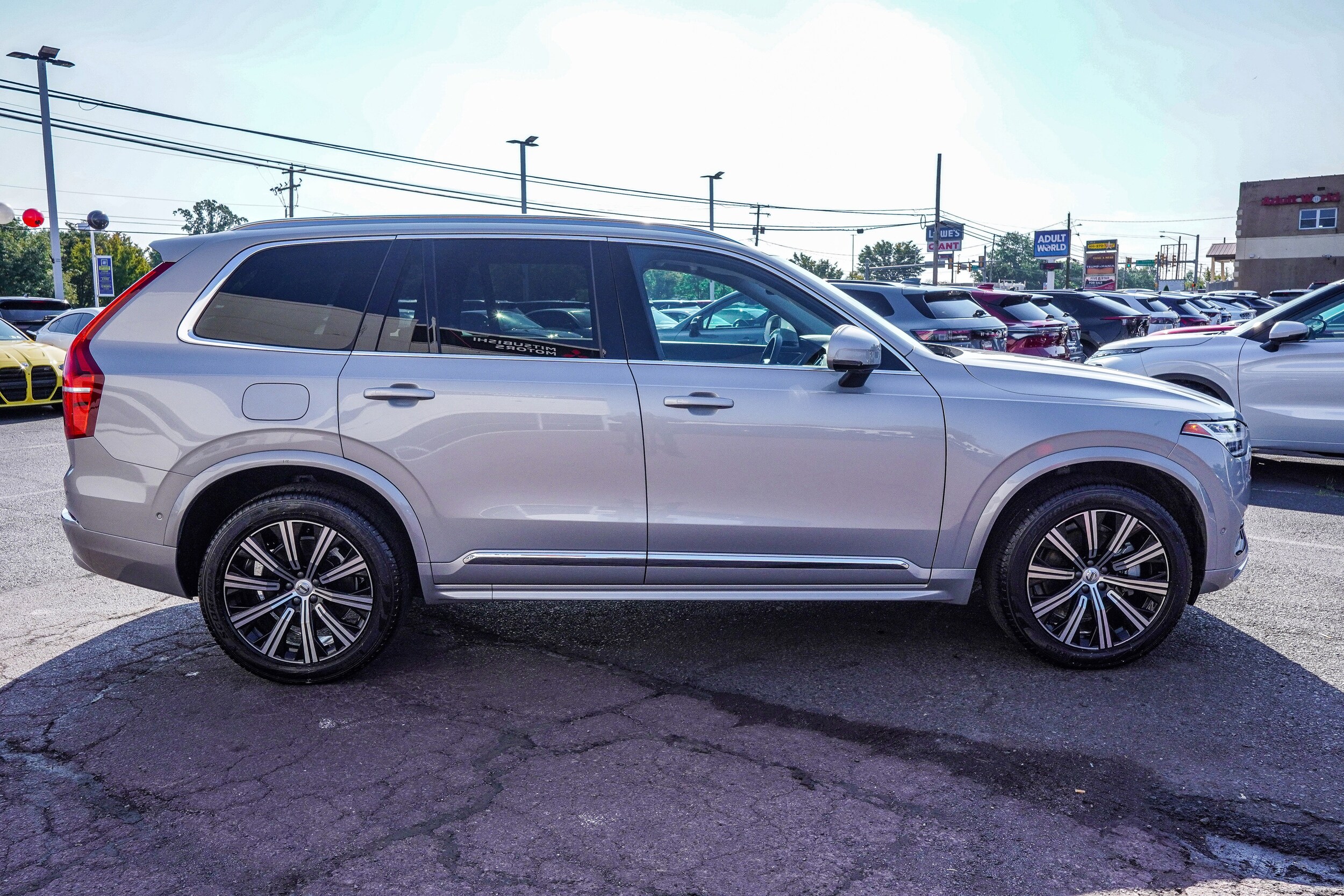 2024 Volvo XC90 Plus photo 4
