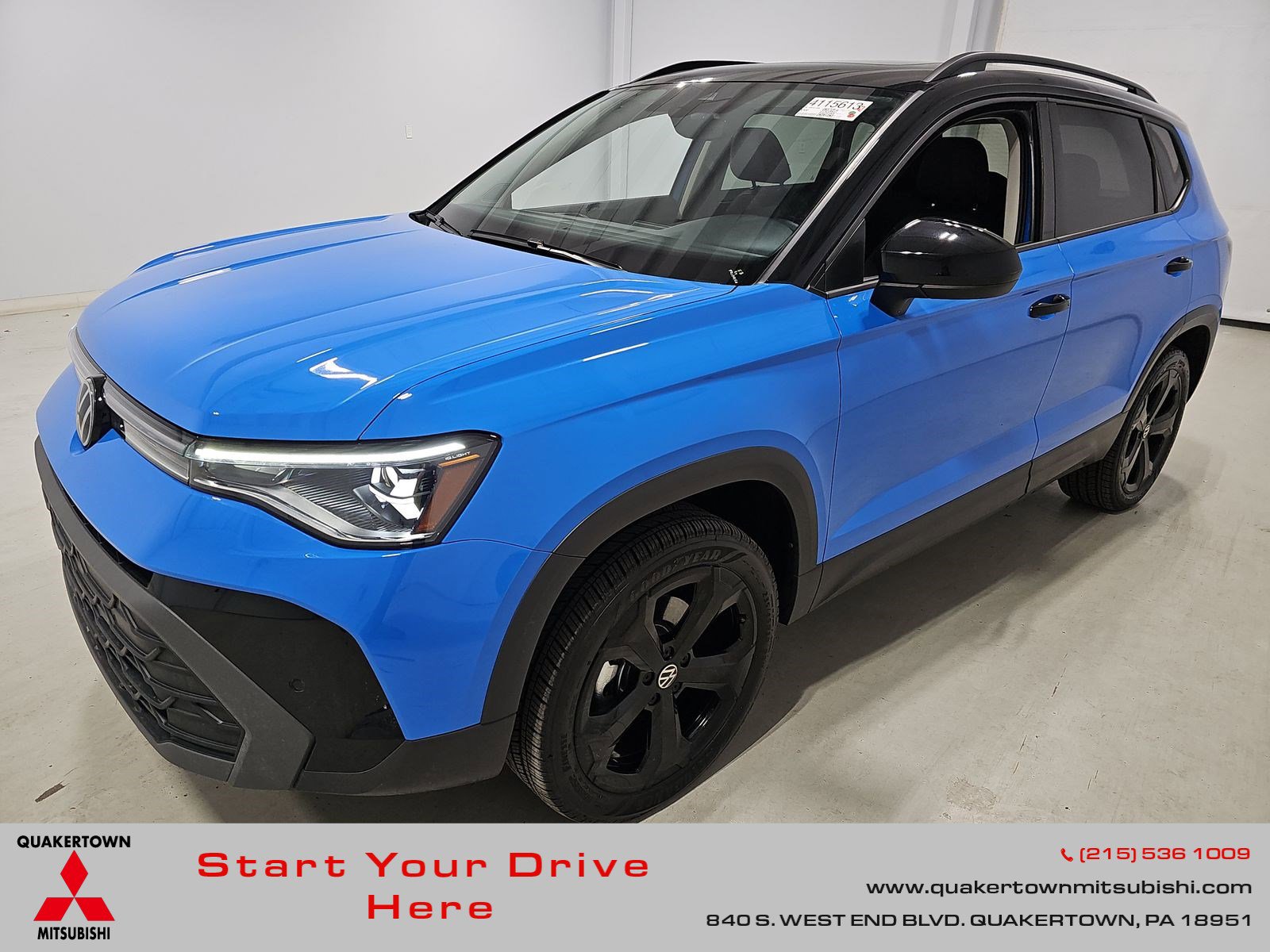 2025 Volkswagen Taos 1.5T SE Black 4Motion's photo
