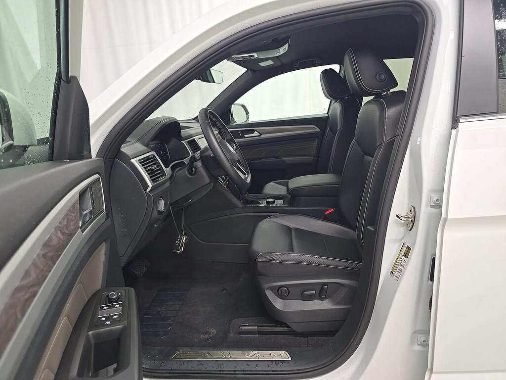 Used 2023 Volkswagen Atlas Cross Sport 3.6L V6 SE w/Technology SUV