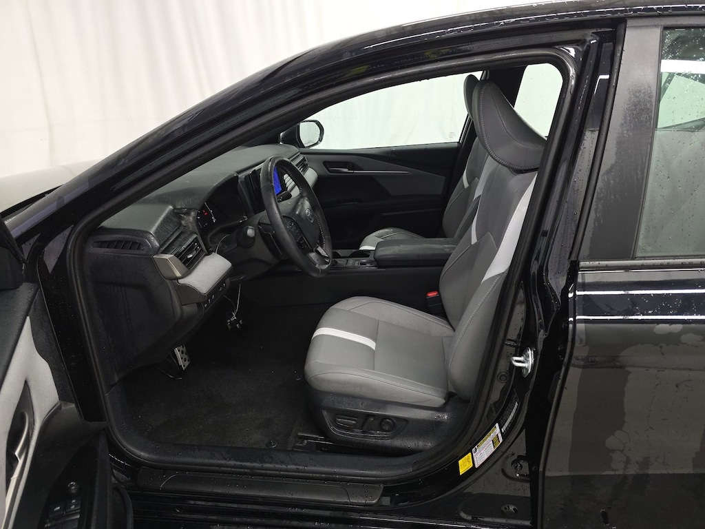 Used 2025 Toyota Camry SE Sedan