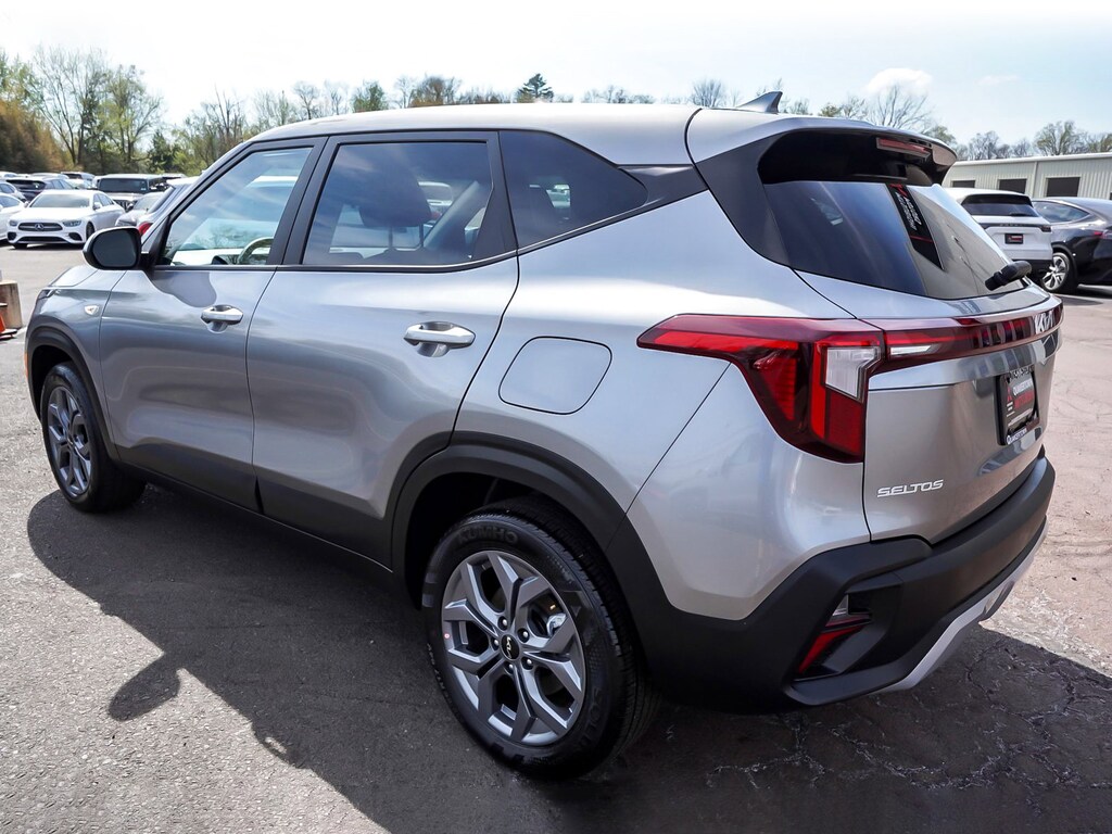 Used 2026 Kia Seltos LX SUV