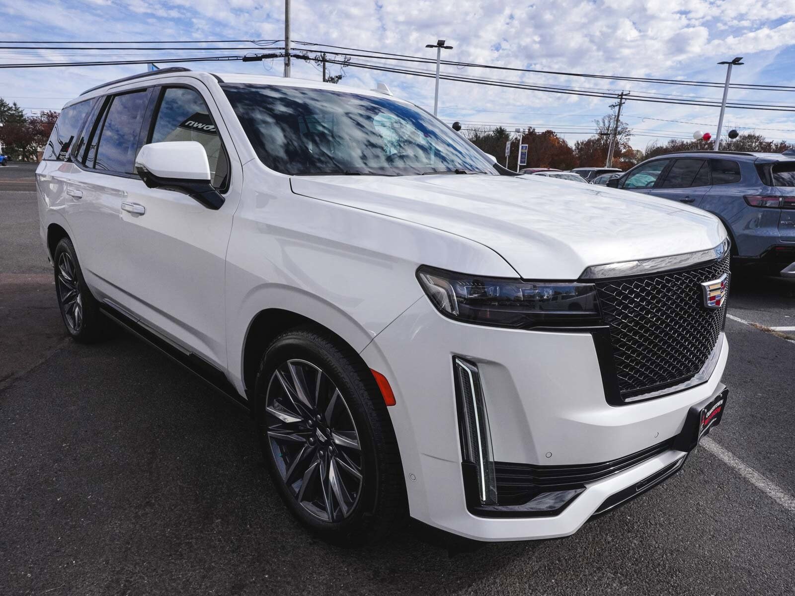 2023 Cadillac Escalade Sport Platinum photo 3