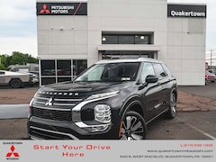 2025 Mitsubishi Outlander Platinum Edition SUV