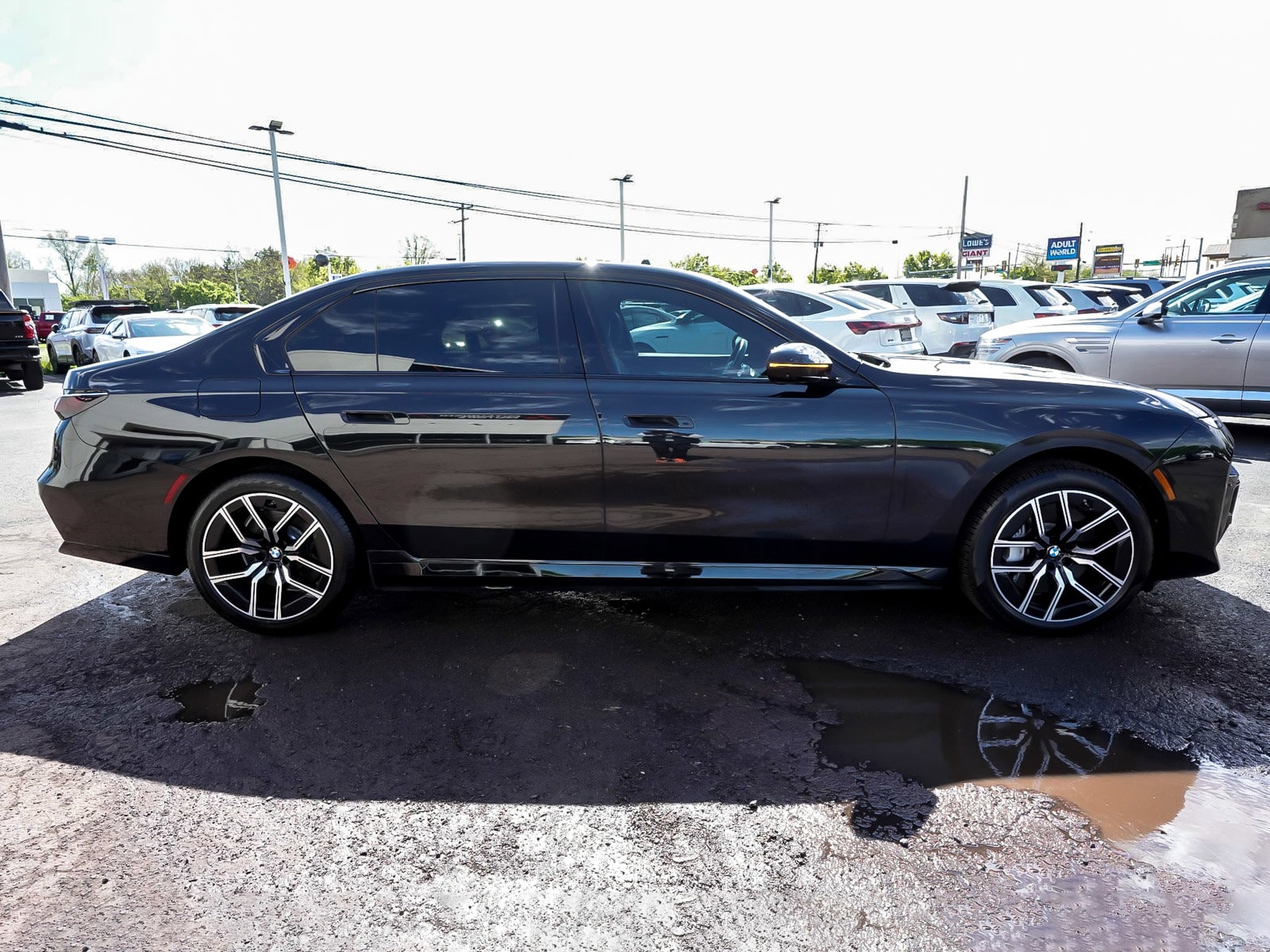 2024 BMW 7 Series 750e - Photo 52