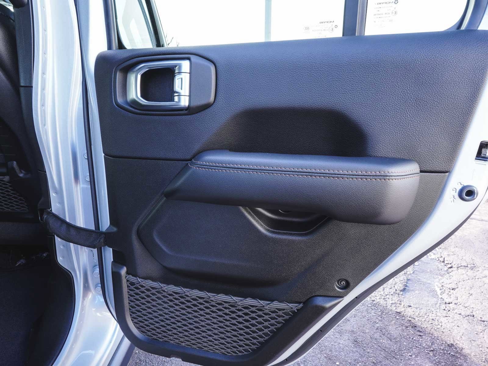 2023 Jeep Wrangler 4-Door Rubicon 392 - Photo 13